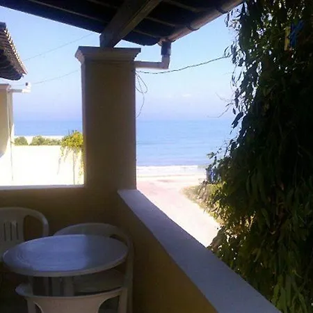 Front Salvanos Lejlighedshotel 2*