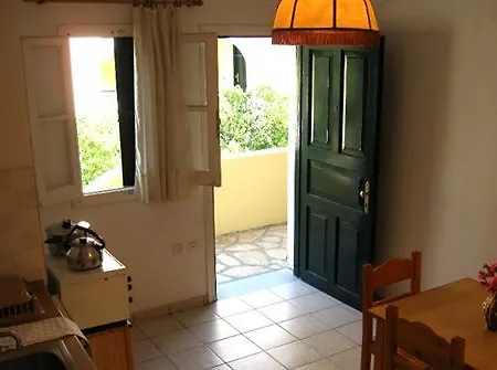 Front Salvanos Apart-hotel 2*
