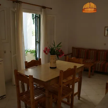 Lejlighedshotel Front Salvanos Acharavi (Corfu)